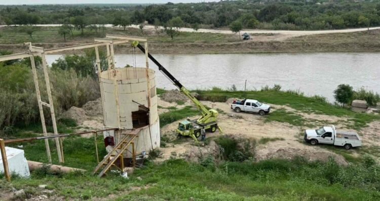 Avanzan trabajos para restaurar el servicio de agua en Nuevo Laredo, Tamaulipas