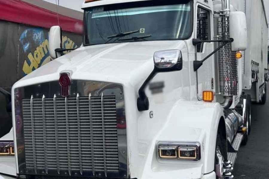 Cae conductor de tráiler tras atropellar a mujer en Iztapalapa, Ciudad de México