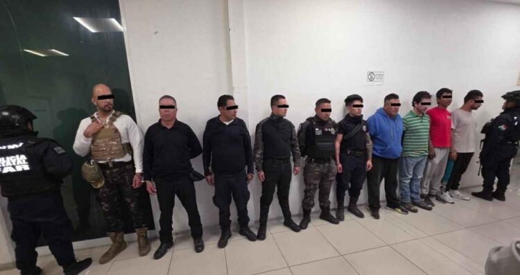 Cae el jefe policial de Jilotzingo y nueve hombres por robo en el Estado de México