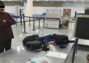 Cae hombre con más de tres kilos de cocaína en aeropuerto de Ciudad de México