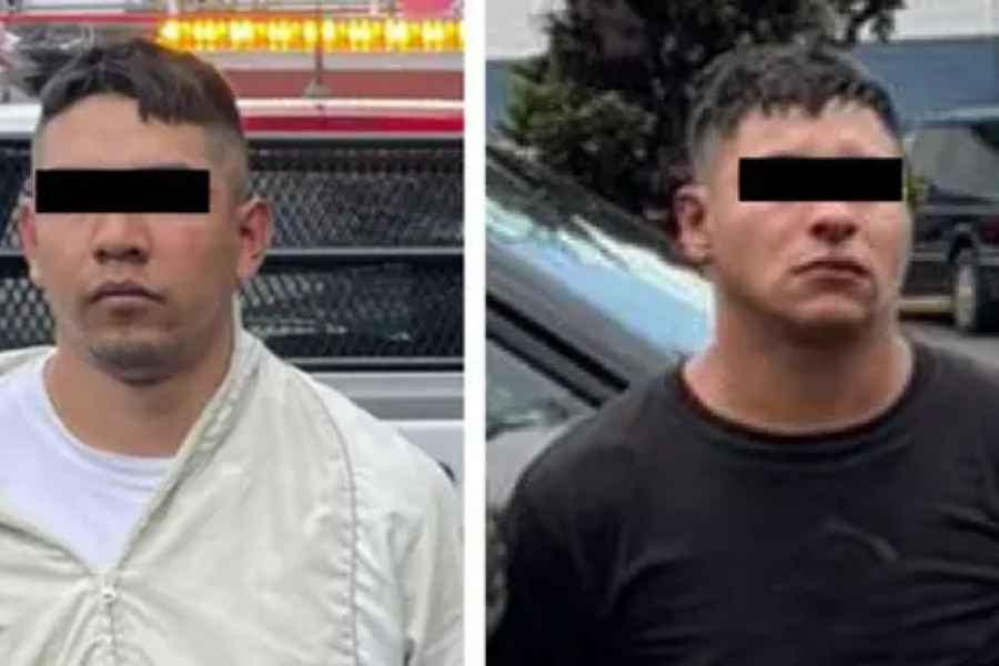 Caen dos hombres por engañar y asaltar a comprador de un vehículo en Ciudad de México