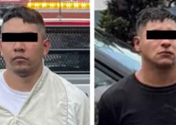 Caen dos hombres por engañar y asaltar a comprador de un vehículo en Ciudad de México