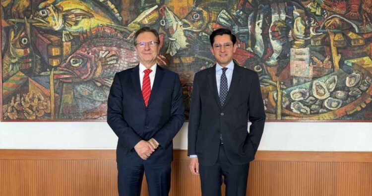 SRE Esteban Moctezuma