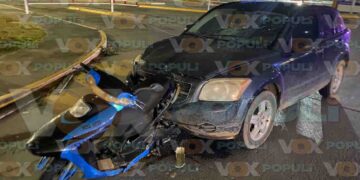 Casco salva a motociclista tras ser arrastrada por una camioneta en Ciudad Victoria, Tamaulipas
