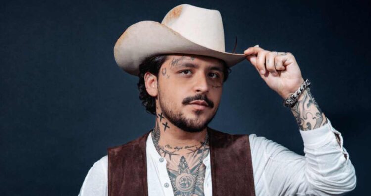 Christian Nodal reconoce lo difícil que es para Ángela Aguilar enfrentar las polémicas tras su matrimonio