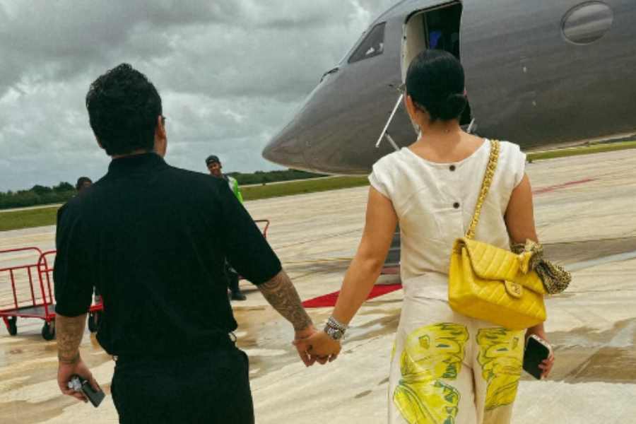 Christian Nodal y Ángela Aguilar reaparecen en República Dominicana