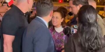 Claudia Sheinbaum llega a España para participar en IV Cumbre en Defensa de la Democracia; así fue recibida