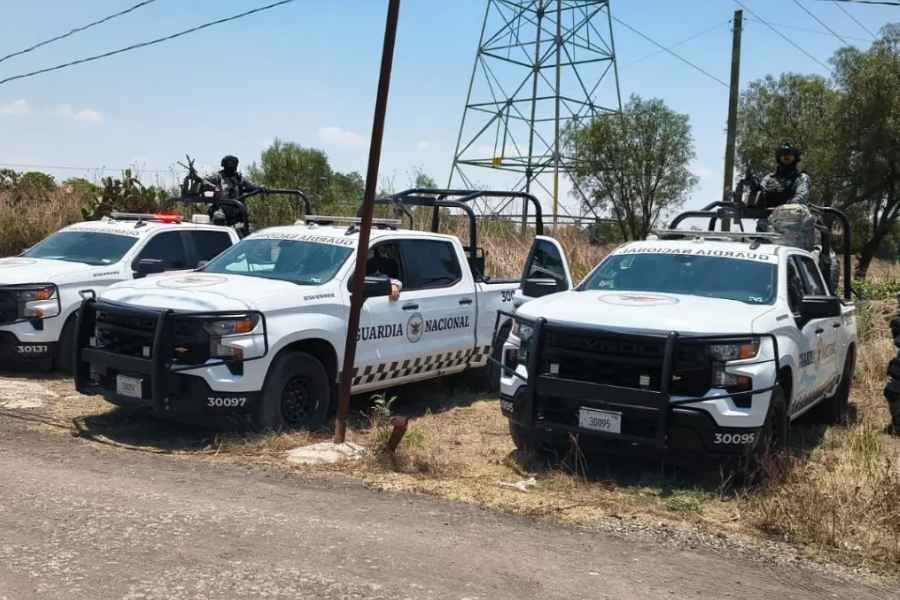 Colapsa túnel clandestino conectado a ductos de Pemex en Edomex; hay 4 atrapados