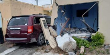 Conductora choca contra una vivienda y lesiona a menor en Reynosa, Tamaulipas