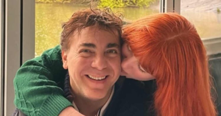 Cristian Castro presume nuevo romance con Victoria Kühne en Nueva York