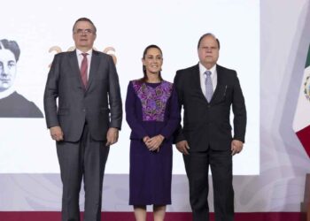 Empresa electrónica Flex invertirá mil millones de dólares en México para manufactura tecnológica