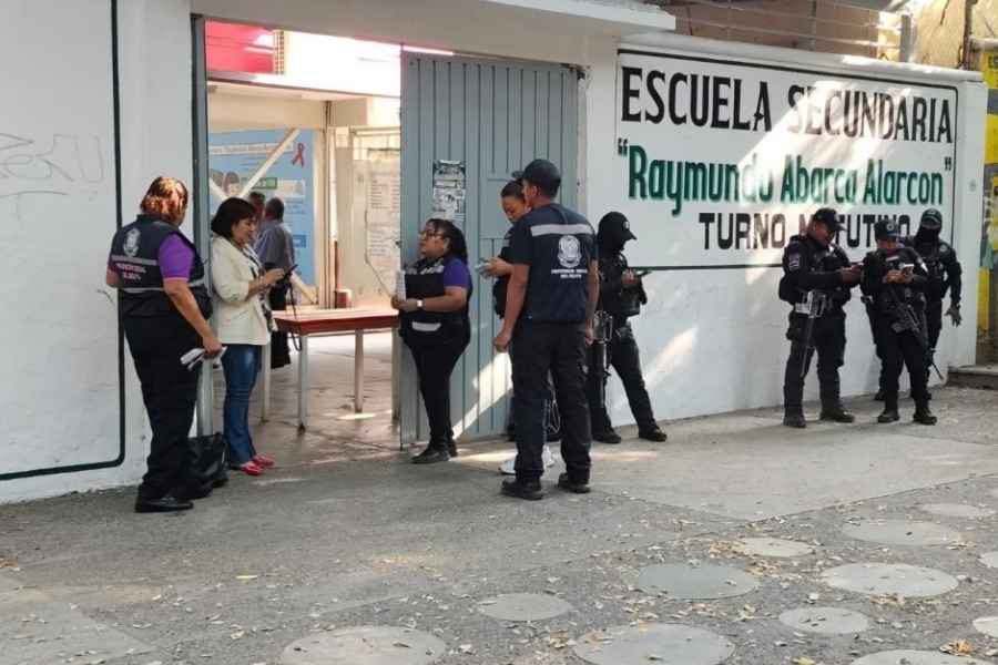 Escuelas de México bajo alerta por crecientes amenazas de tiroteo en baños y redes sociales