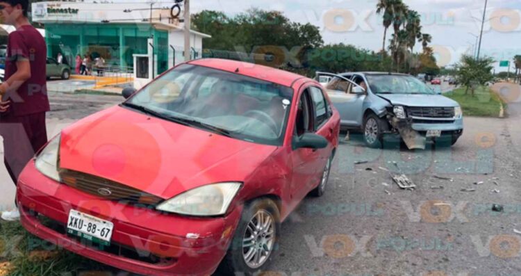 Estudiantes choque en Victoria
