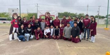 Estudiantes participan en jornada de reforestación en Nuevo Laredo, Tamaulipas