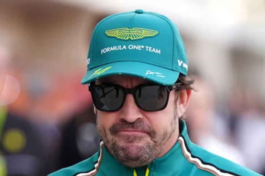 Fernando Alonso lucha contra las fallas de su monoplaza en la Fórmula 1