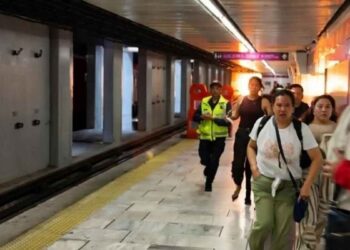 Flamazo provoca evacuación en la estación Salto del Agua del Metro de la Ciudad de México Flamazo Línea 1 Metro CDMX