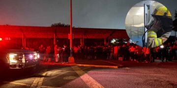 Fuga de amoniaco en SuKarne causa la evacuación de más de 300 trabajadores en Escobedo, NL