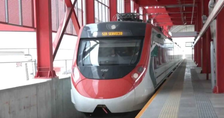 Gobierno federal adquiere el Tren Suburbano en operación total