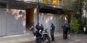 Hallan muerto a guardia de seguridad en edificio de la Ciudad de México
