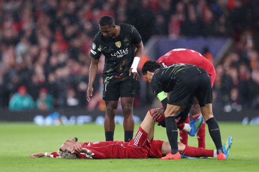 Hugo Ekitike lesión Liverpool