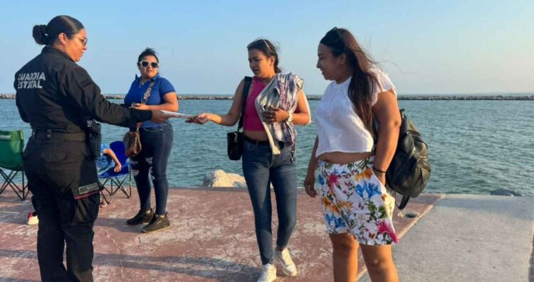 Implementa Guardia Estatal de Género campaña contra la violencia familiar en Playa Miramar