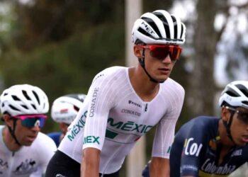 Isaac del Toro abandona la etapa 3 del Itzulia 2026 tras una fuerte caída