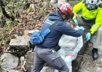 Joven mujer queda herida al sufrir caída en el Cerro de la Silla en Guadalupe, NL