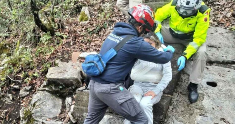 Joven mujer queda herida al sufrir caída en el Cerro de la Silla en Guadalupe, NL