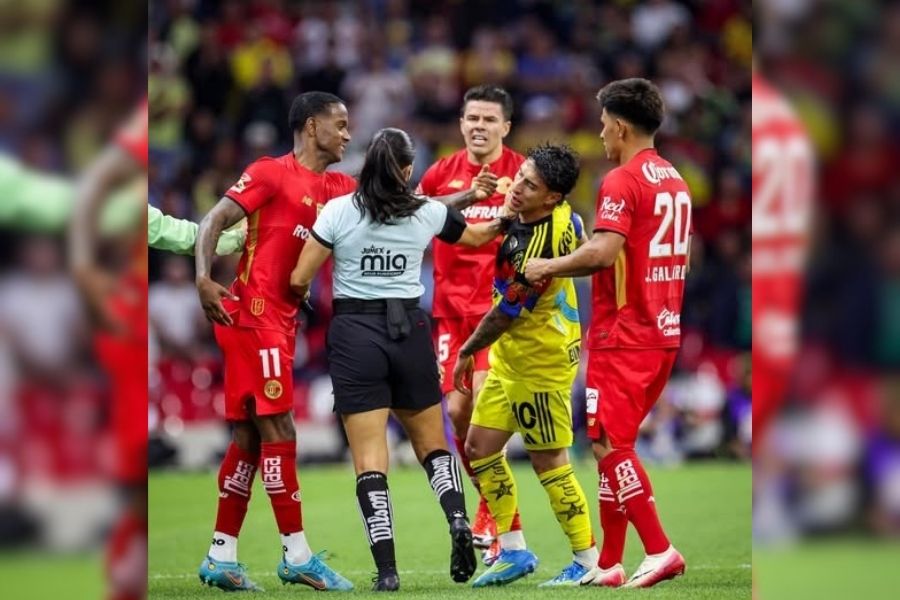 Karen Díaz arbitraje América