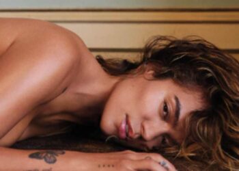 Karol G protagoniza portada de Playboy