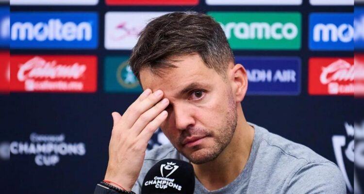 Larcamón fracaso Cruz Azul