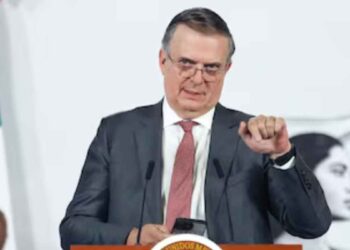 Marcelo Ebrard permanecerá en la Secretaría de Economía pese a investigación por estancia de su hijo en Londres
