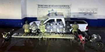 Marina asegura armas de uso militar y vehículos en Tecamachalco, Puebla