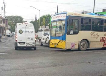 Pasajero Ruta 221 en Apodaca