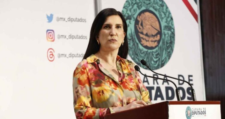 Kenia López incidentes en refinerías