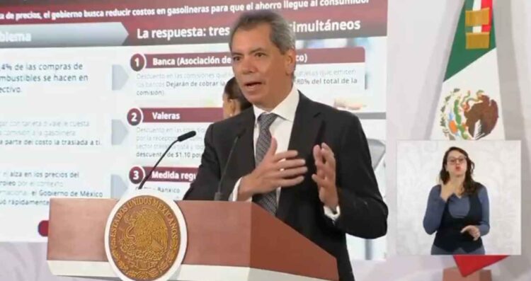 Quitarán comisiones por pagos con tarjeta y vales en gasolineras, anuncia el Secretario de Hacienda