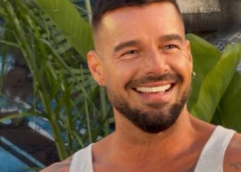 Ricky Martin detiene concierto por falla técnica y se gana el aplauso del público