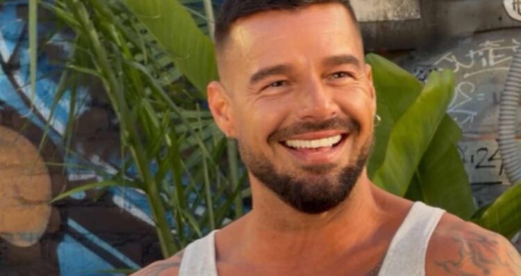 Ricky Martin detiene concierto por falla técnica y se gana el aplauso del público