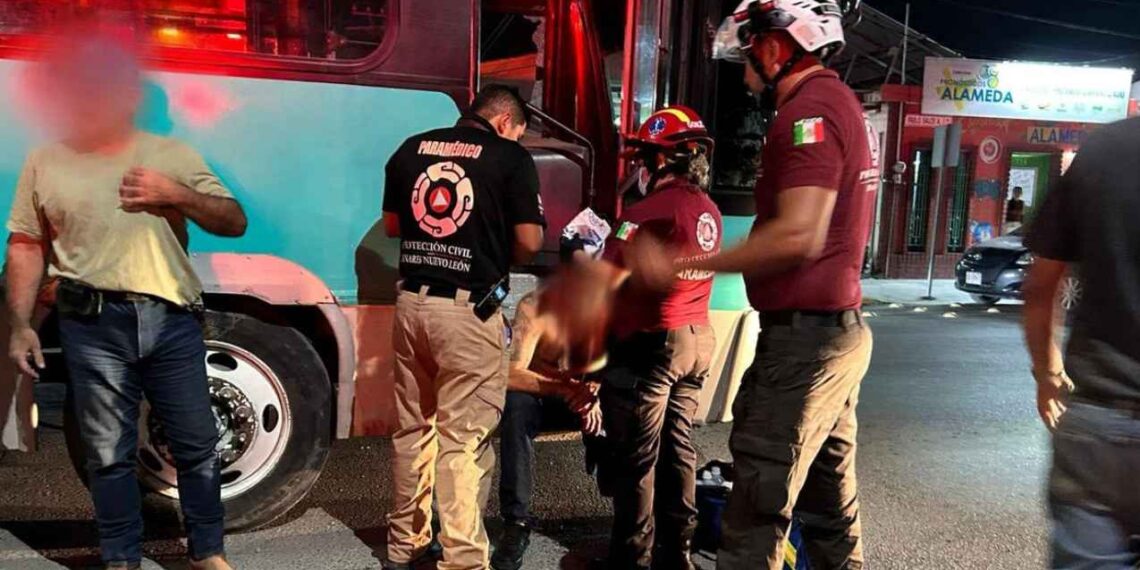 Riña tras choque deja a un hombre lesionado en Linares