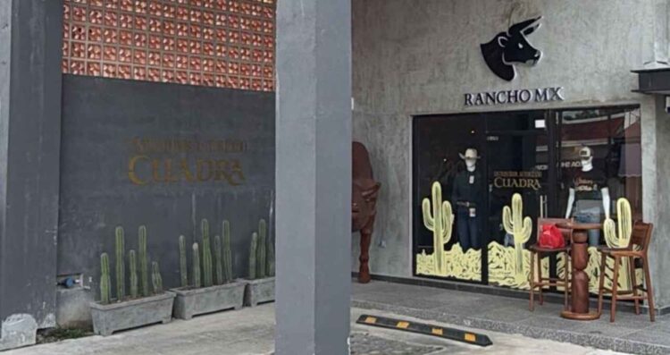 Roban mercancía valuada en miles de pesos de boutique vaquera en Tampico, Tamaulipas