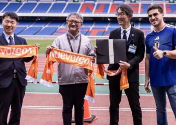 Samuel García inicia gira internacional rumbo al Mundial 2026