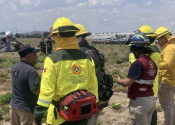 Se desploma avioneta en Huejotzingo, Puebla, y deja al menos tres personas sin vida