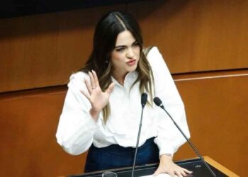 Andrea licencia tiempo indefinido