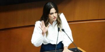 Andrea licencia tiempo indefinido
