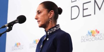 Sheinbaum concluye su visita oficial en España y vuelve a México