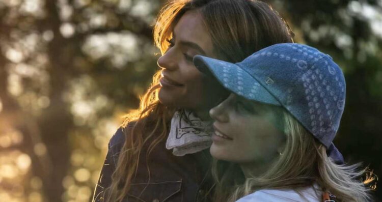 Sofía Castro recibe de sorpresa la visita de su mamá Angélica Rivera