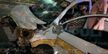 Taxista resulta herido tras chocar contra la parte trasera de un tráiler en Altamira, Tamaulipas