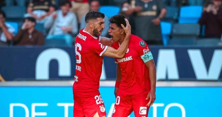 Toluca LA Galaxy cuartos
