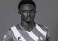 Tragedia en Ghana joven futbolista pierde la vida en un asalto al autobús de su club