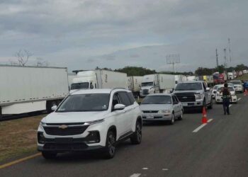 Transportistas detienen paro nacional